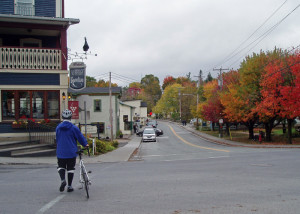 The little town of Knowlton welcomes cyclists with excellent restaurants, and lots of interesting shops.