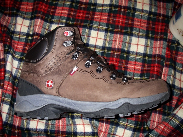 wenger swiss army hiking boots