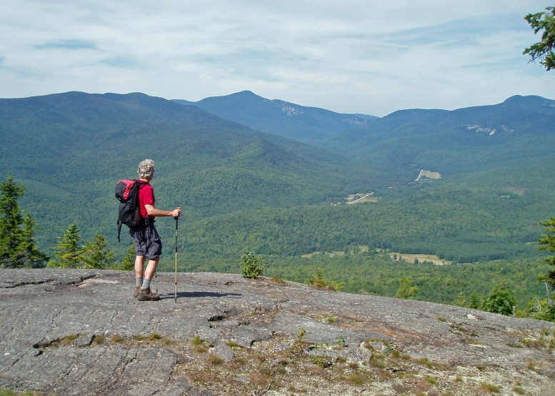 11 Essentials For Hiking Safely